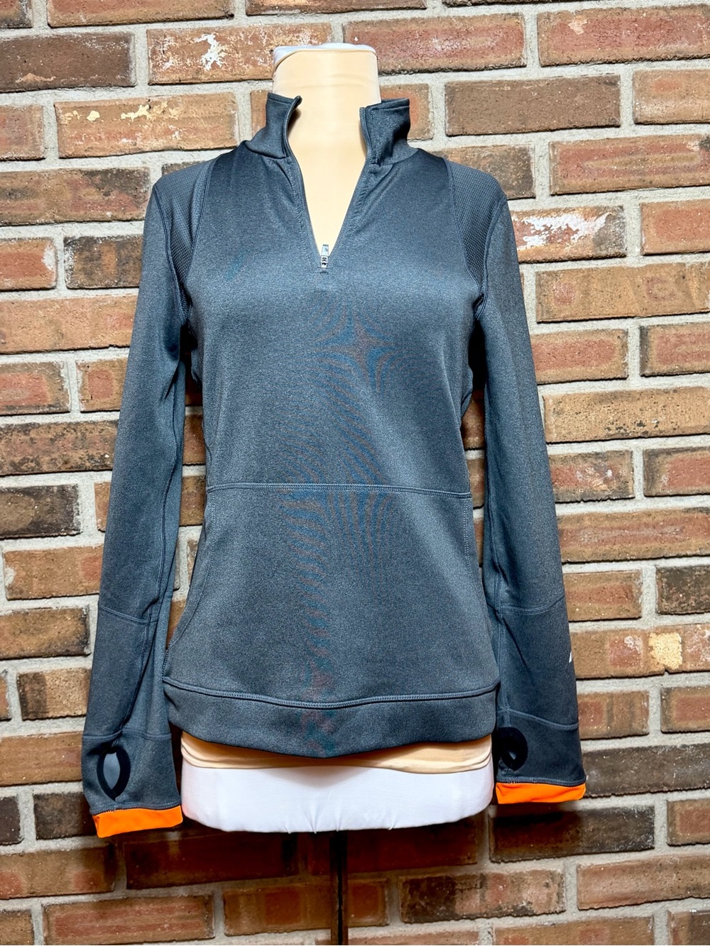 Orangetheory Womens Gray 1/4 Zip Pullover Top Thumbholes M